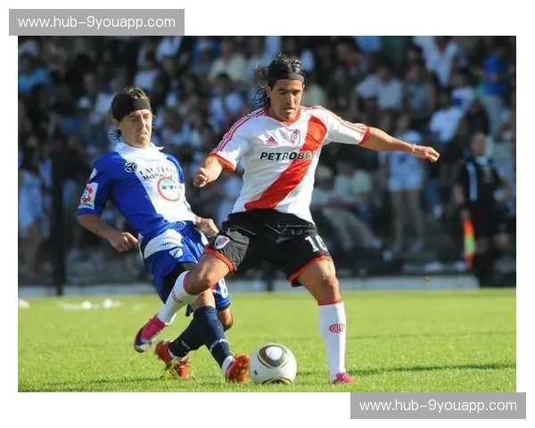 激情碰撞，荣耀之巅：河床与罗萨里奥的绿茵史诗